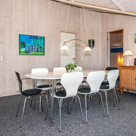 8 Person Holiday In * Knebel
